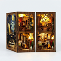 Book Nook Van Gogh